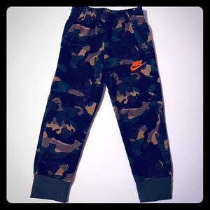 Nike camo joggers